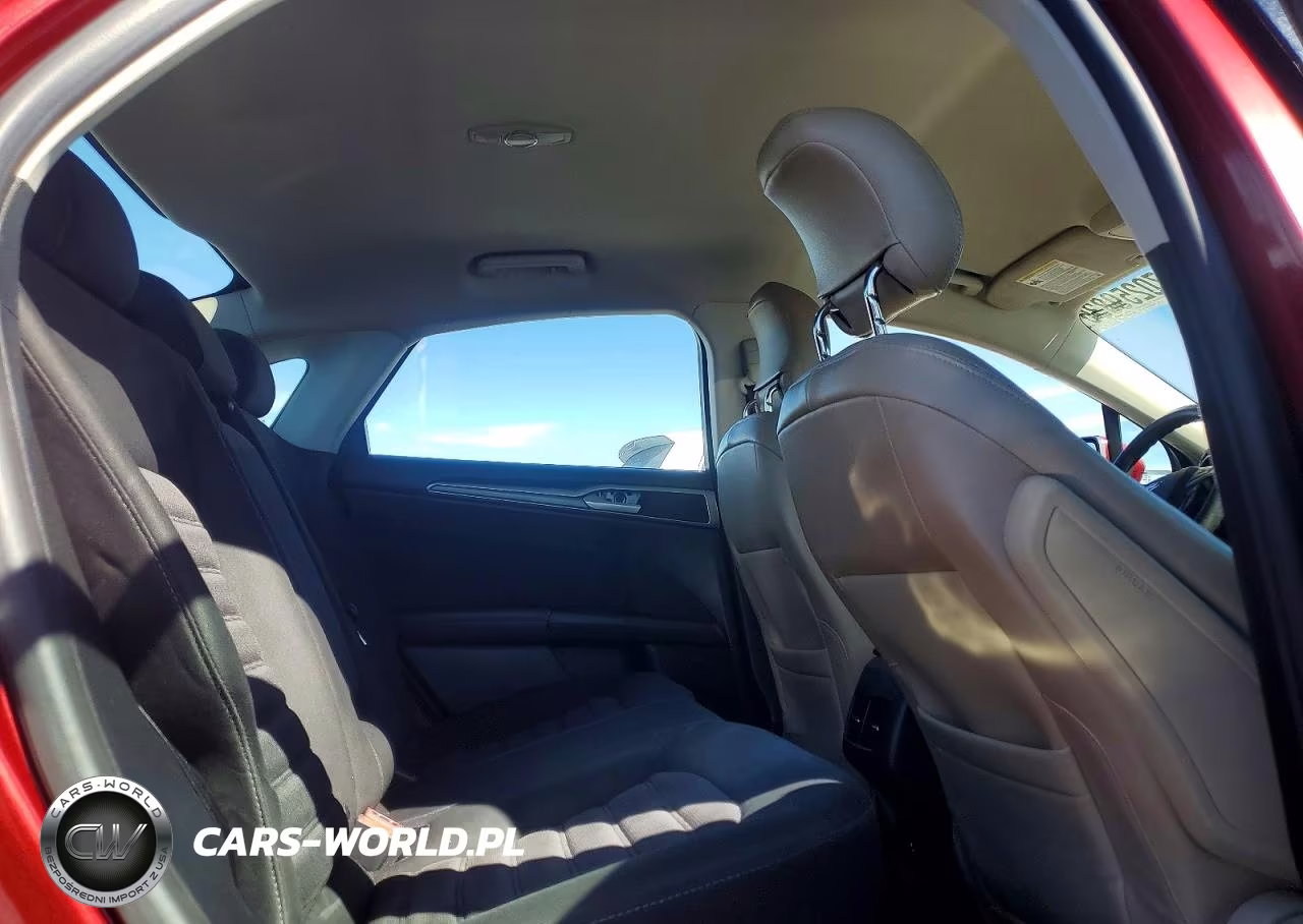 2017 Ford Fusion Se VIN:3FA6P0H75HR414027 - 10