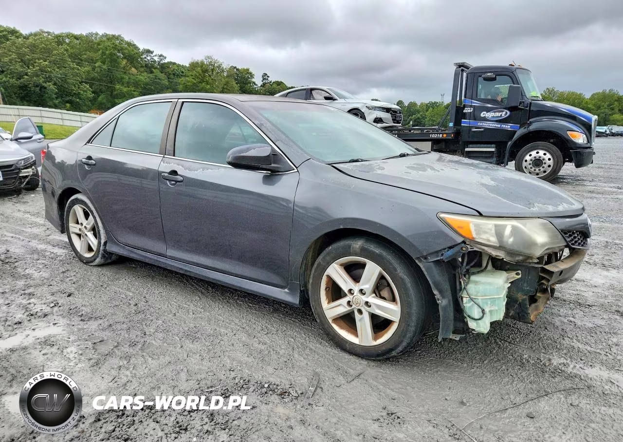 2013 Toyota Camry Se VIN:4T1BF1FKXDU252158 - 4