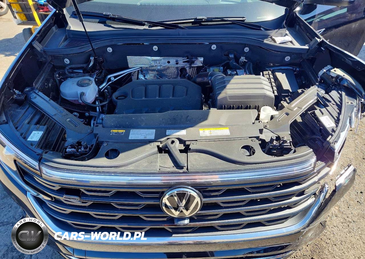 2025 Volkswagen Atlas Cross Sport 4D Sel Premium R-Line VIN:1V2FE2CA2SC226844 - 11