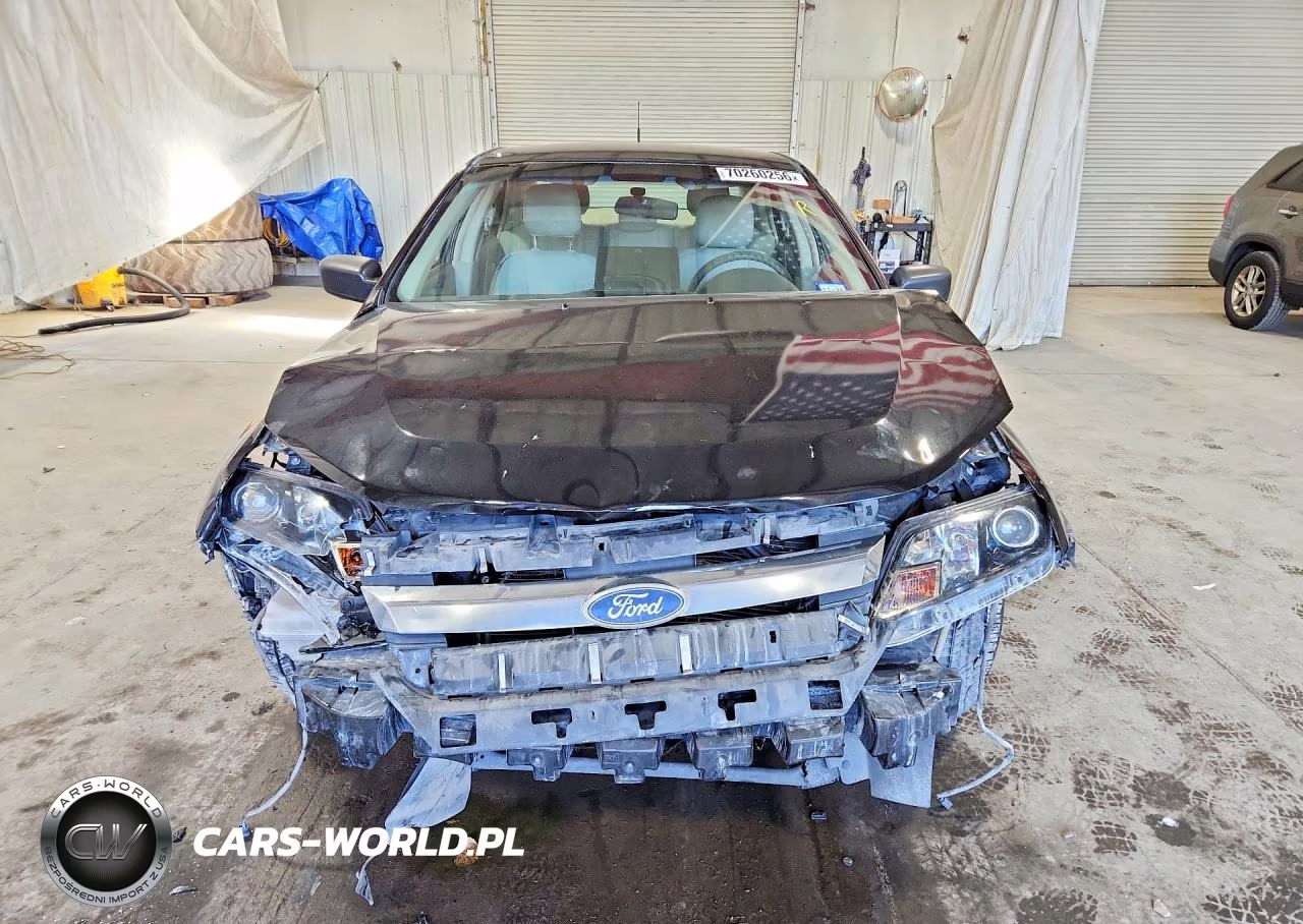 2011 Ford Fusion S VIN:3FAHP0GA6BR121427 - 5