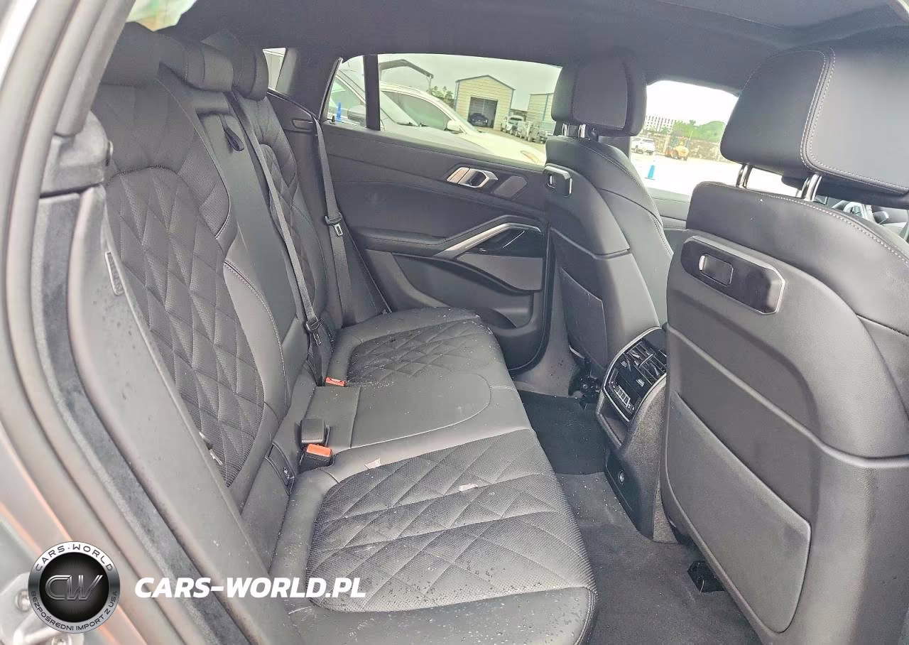 2027 BMW X6 xDrive40I VIN:5UX33EX01V9523553 - 10