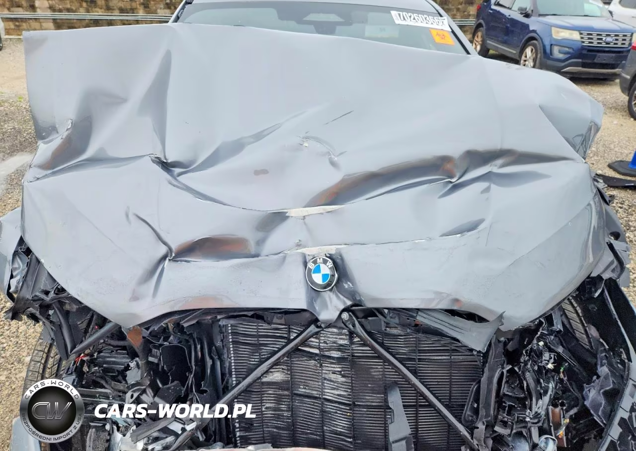 2027 BMW X6 xDrive40I VIN:5UX33EX01V9523553 - 11
