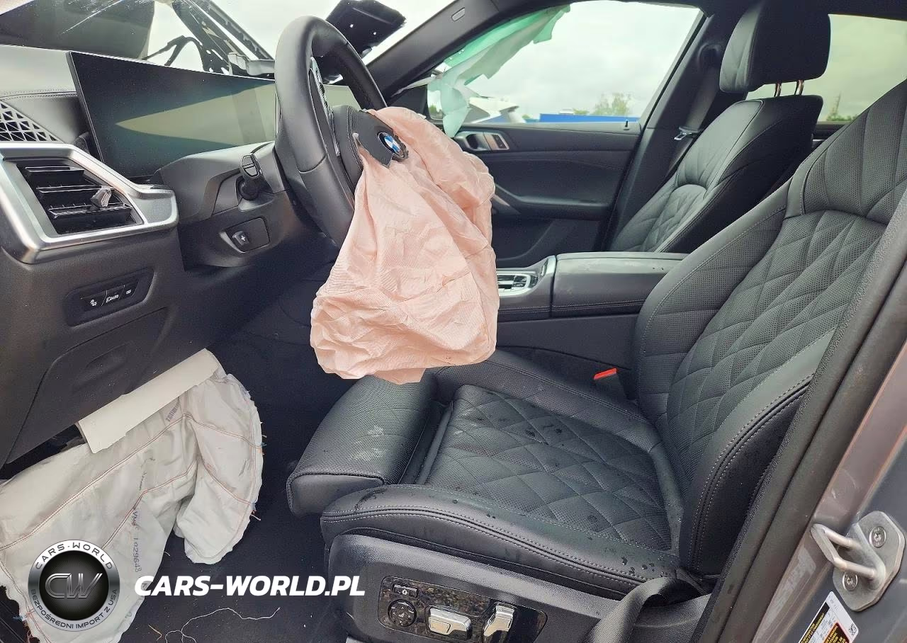2027 BMW X6 xDrive40I VIN:5UX33EX01V9523553 - 7