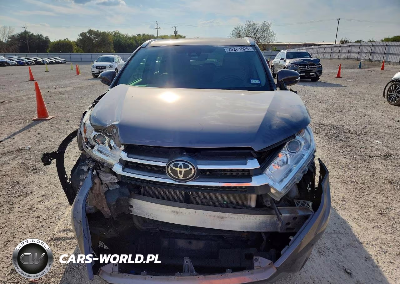 2017 Toyota Highlander Limited VIN:5TDYZRFH1HS228110 - 5