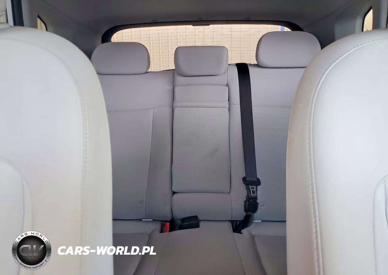2025 Hyundai Kona Sel VIN:KM8HBCABXSU332694 - 10