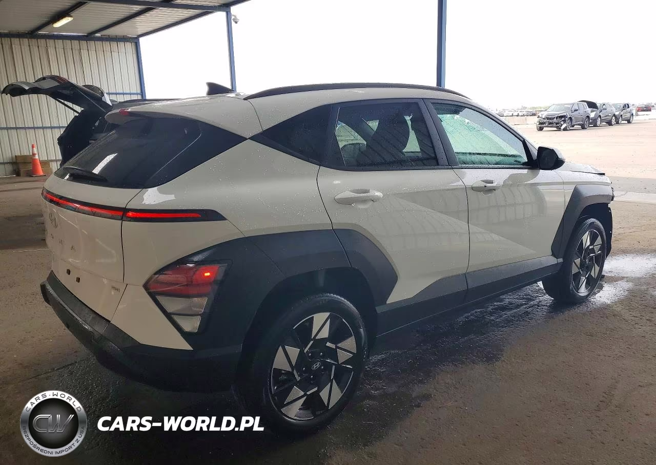 2025 Hyundai Kona Sel VIN:KM8HBCABXSU332694 - 3