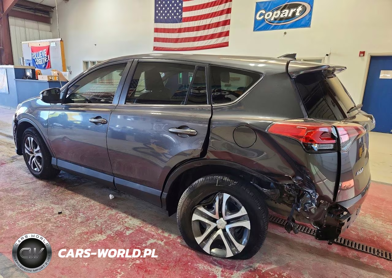 2018 Toyota Rav4 Le VIN:2T3ZFREV3JW513948 - 2