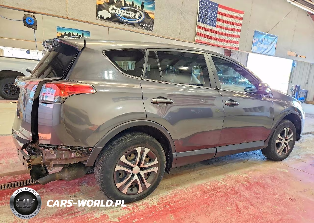 2018 Toyota Rav4 Le VIN:2T3ZFREV3JW513948 - 3