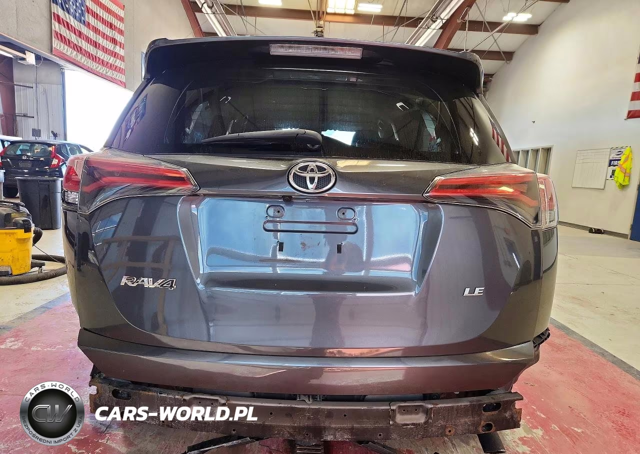 2018 Toyota Rav4 Le VIN:2T3ZFREV3JW513948 - 6