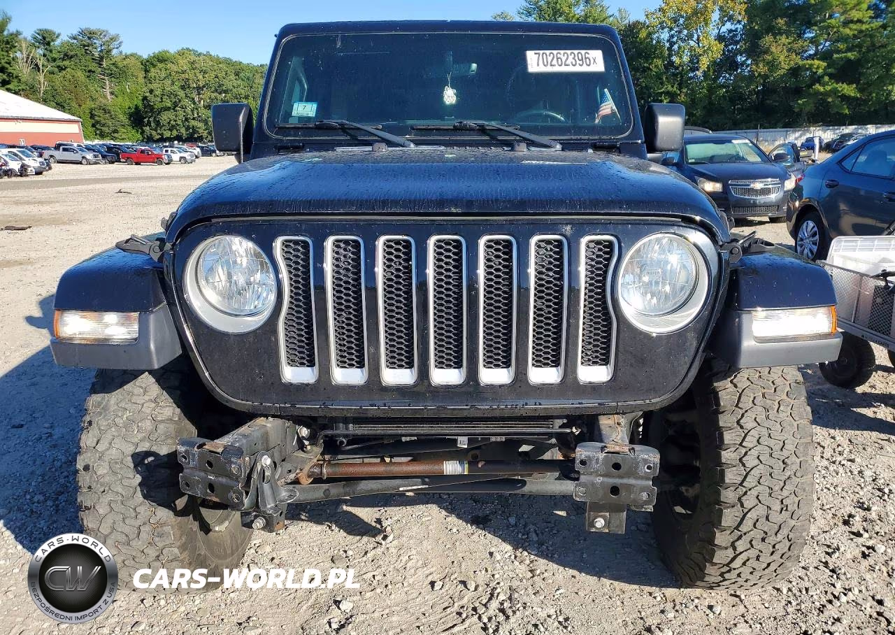 2020 Jeep Wrangler Unlimited Sahara VIN:1C4HJXEN9LW120345 - 5