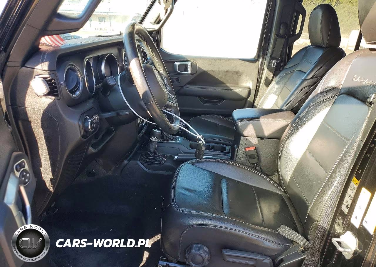 2020 Jeep Wrangler Unlimited Sahara VIN:1C4HJXEN9LW120345 - 7