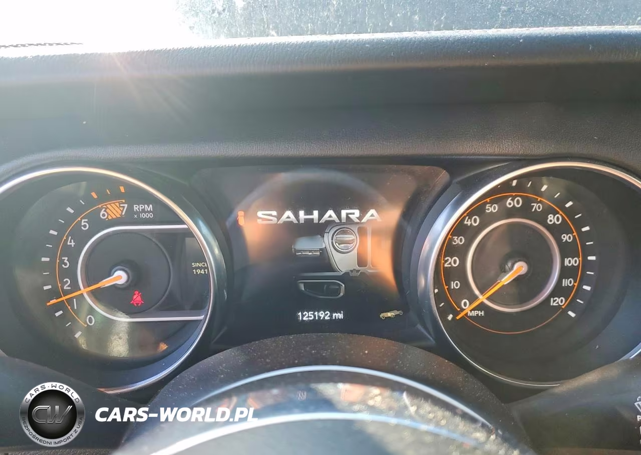 2020 Jeep Wrangler Unlimited Sahara VIN:1C4HJXEN9LW120345 - 9