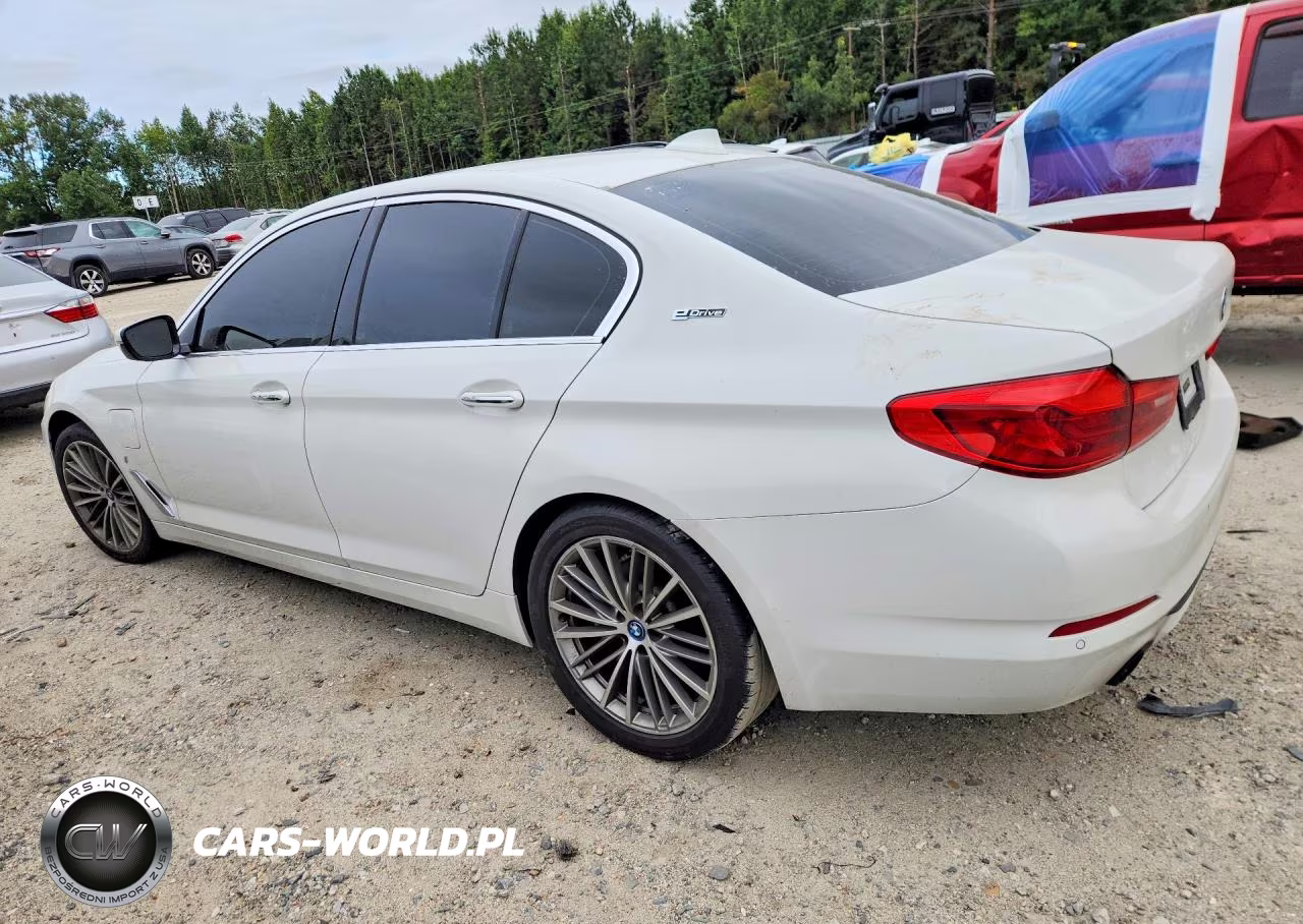 2018 BMW 530Xe VIN:WBAJB1C50JB374431 - 2
