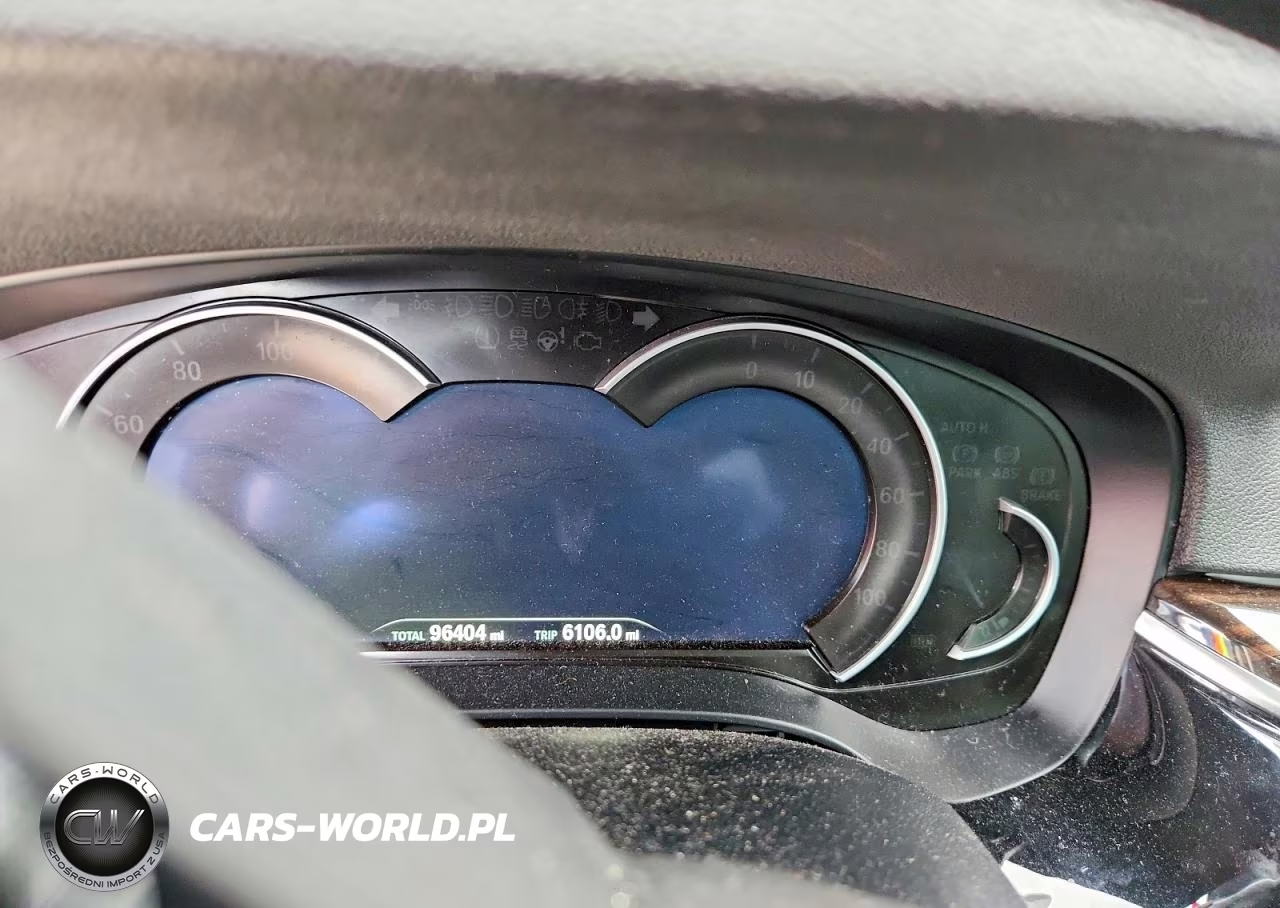 2018 BMW 530Xe VIN:WBAJB1C50JB374431 - 9