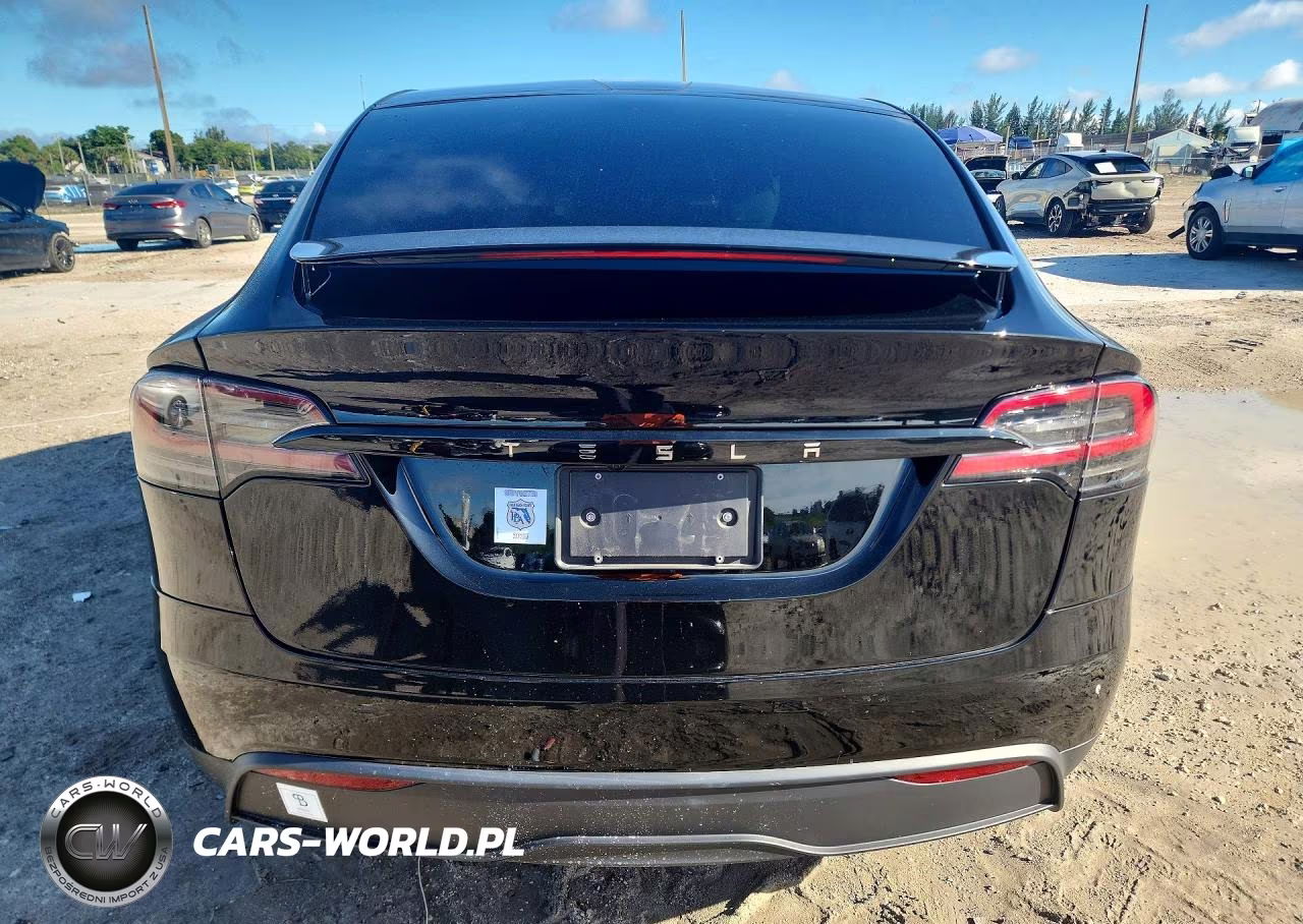 2024 Tesla Model X VIN:7SAXCDE5XRF455327 - 6