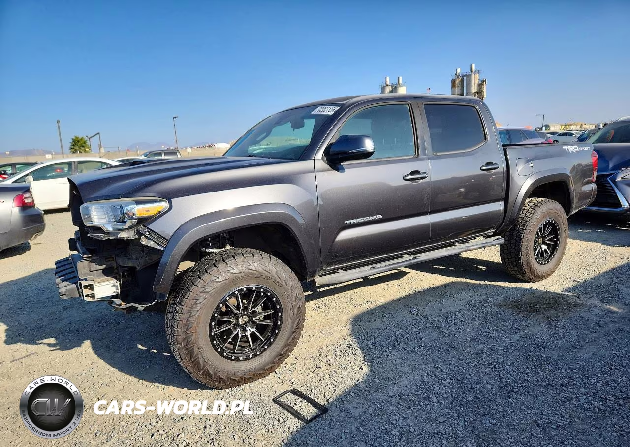 2018 Toyota Tacoma Trd Sport VIN:3TMAZ5CNXJM056069 - 1