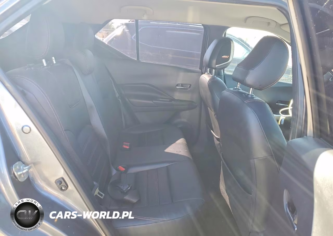 2019 Nissan Kicks Sr VIN:3N1CP5CU5KL545317 - 11