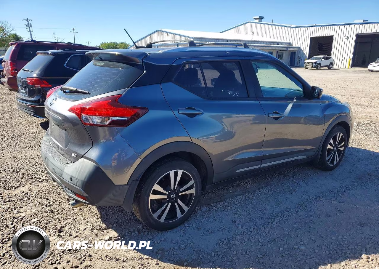 2019 Nissan Kicks Sr VIN:3N1CP5CU5KL545317 - 3
