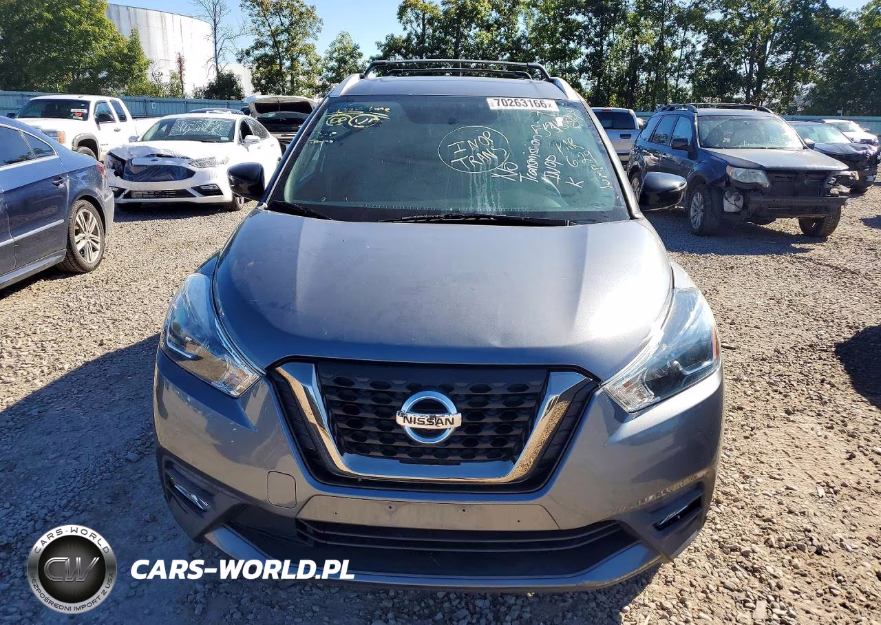 2019 Nissan Kicks Sr VIN:3N1CP5CU5KL545317 - 5
