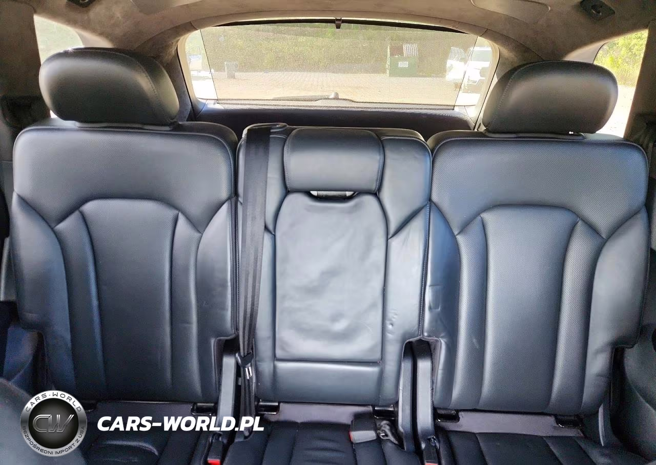 2017 Audi Q7 Prestige VIN:WA1VABF76HD009545 - 10