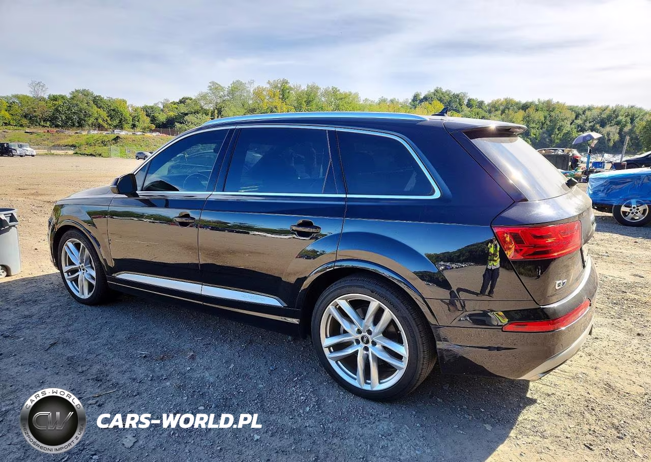 2017 Audi Q7 Prestige VIN:WA1VABF76HD009545 - 2