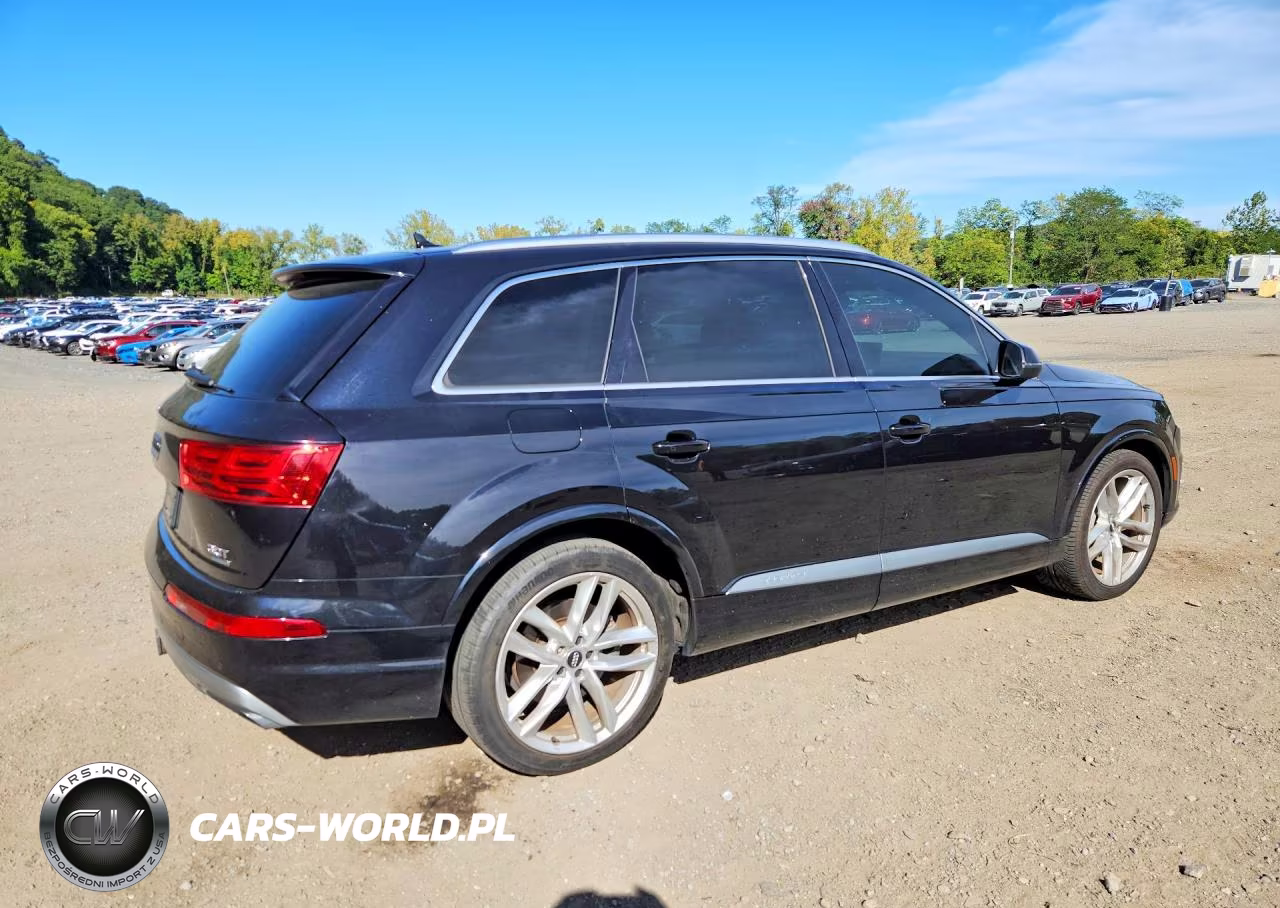 2017 Audi Q7 Prestige VIN:WA1VABF76HD009545 - 3