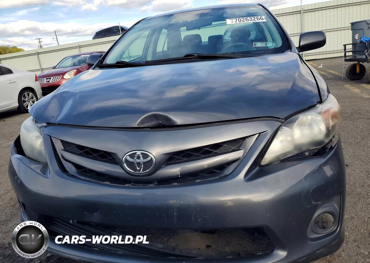 2011 Toyota Corolla S VIN:2T1BU4EE3BC580796 - 5