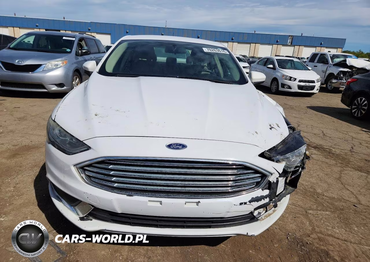 2018 Ford Fusion Se VIN:3FA6P0H79JR129448 - 5