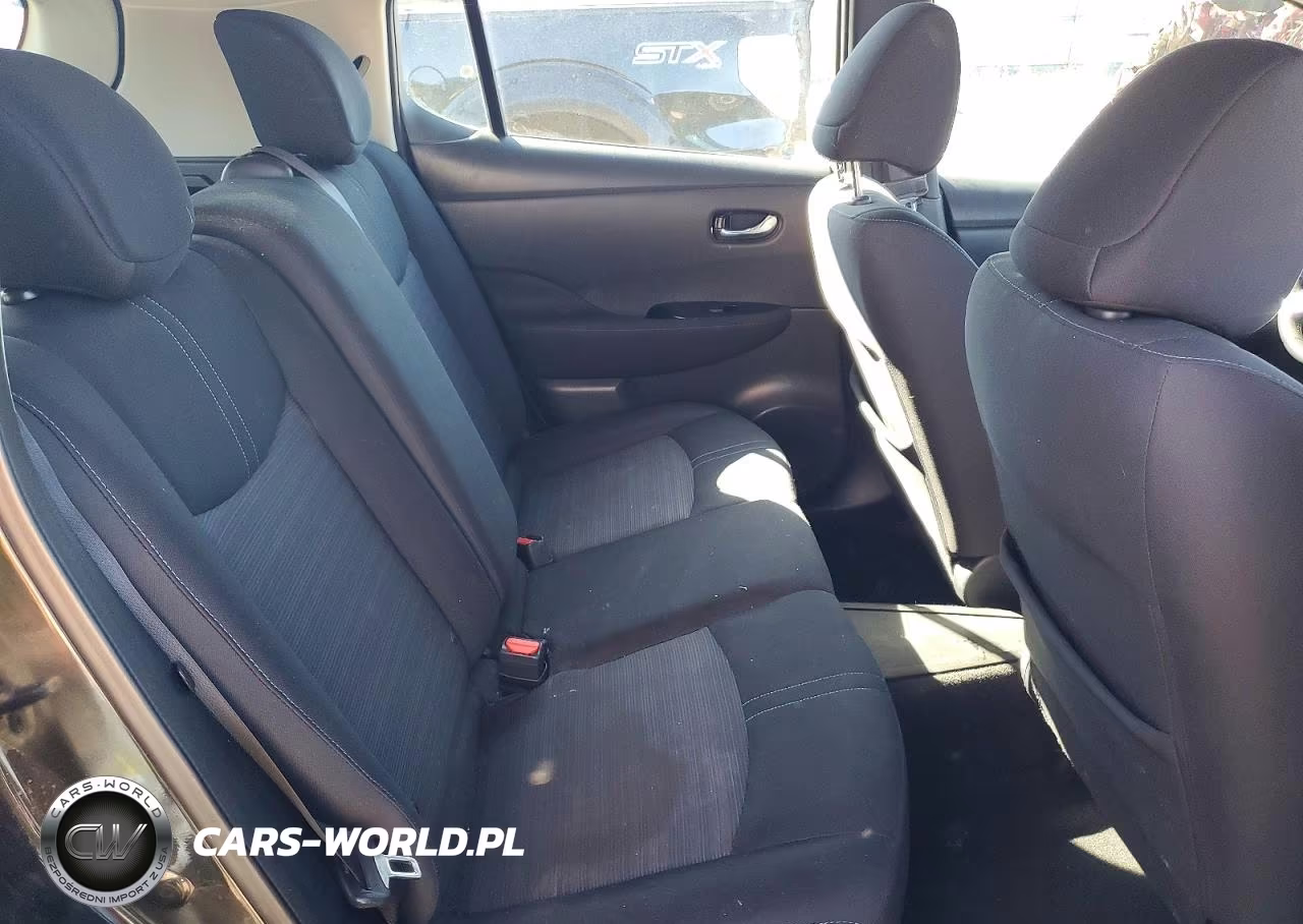 2018 Nissan Leaf Sv VIN:1N4AZ1CP7JC308751 - 10