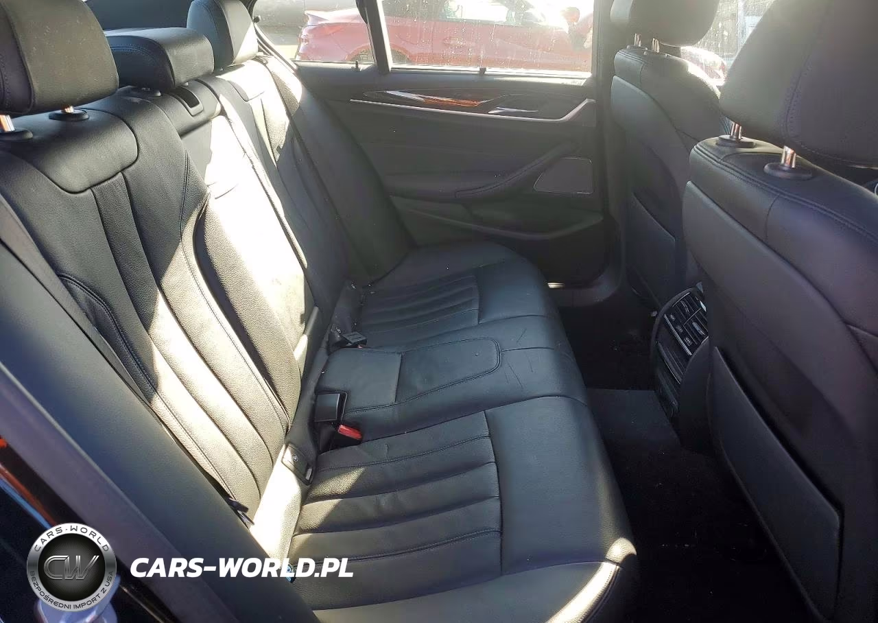 2019 BMW 530E VIN:WBAJA9C51KB393427 - 10