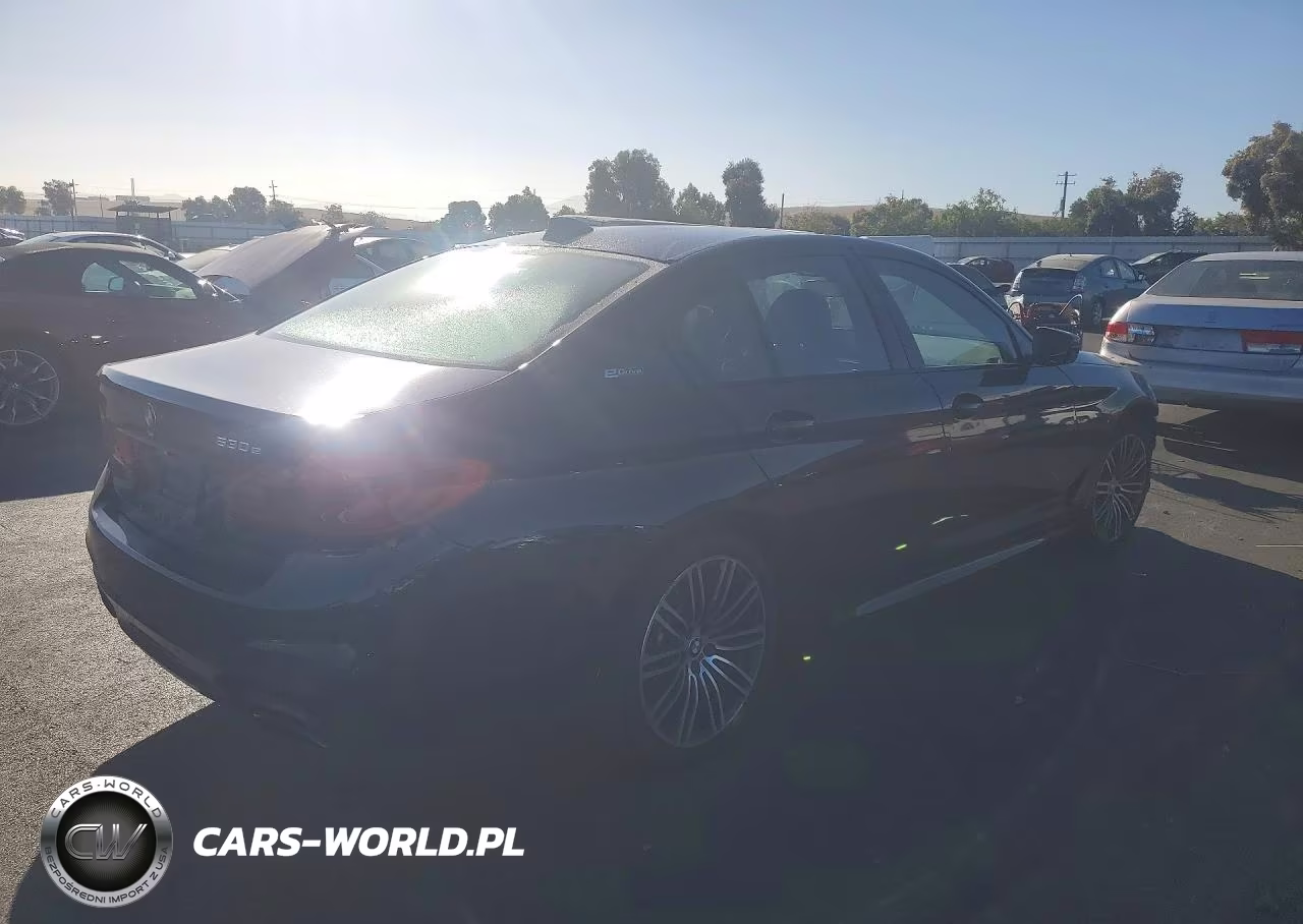 2019 BMW 530E VIN:WBAJA9C51KB393427 - 3
