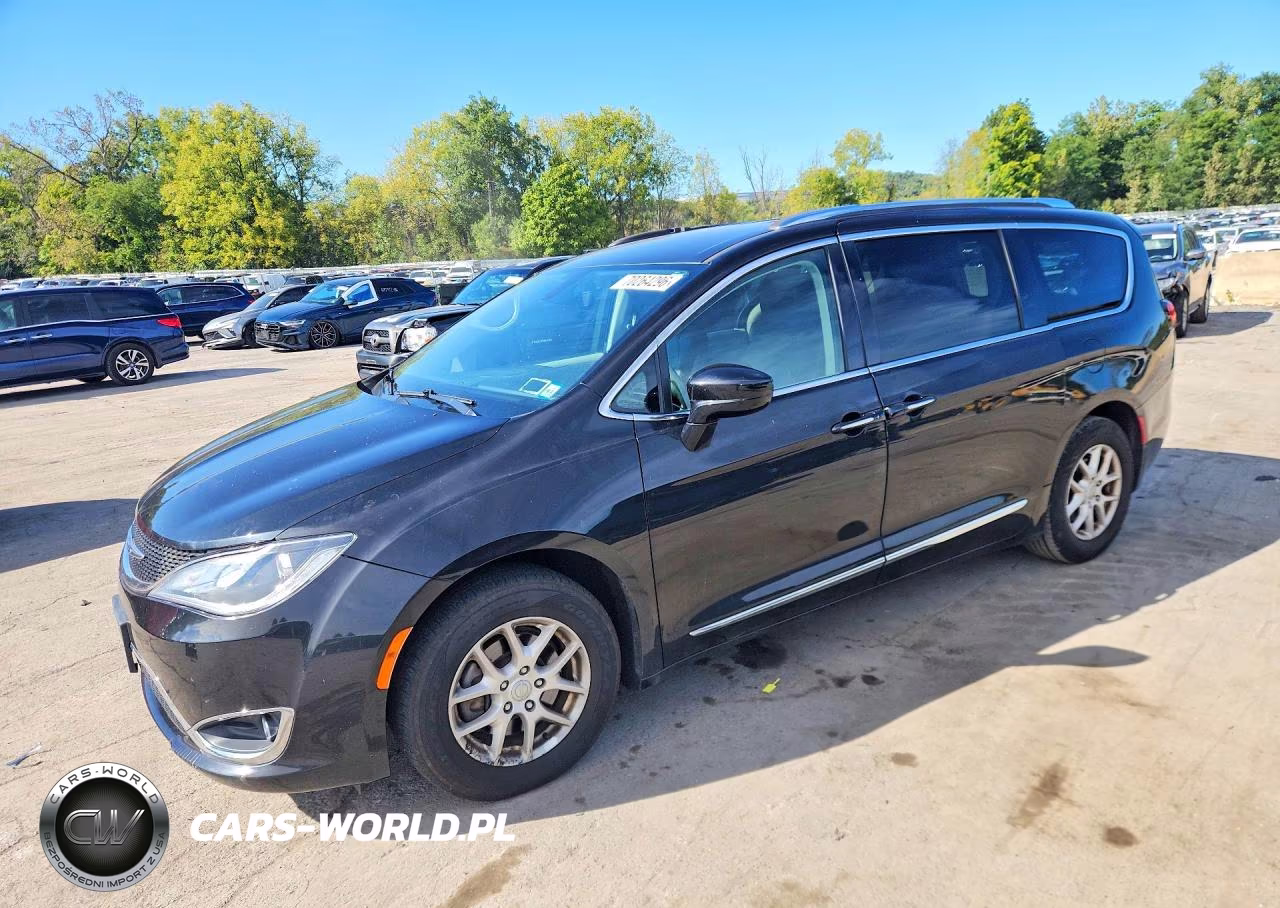 2020 Chrysler Pacifica Touring L VIN:2C4RC1BG6LR210191 - 1