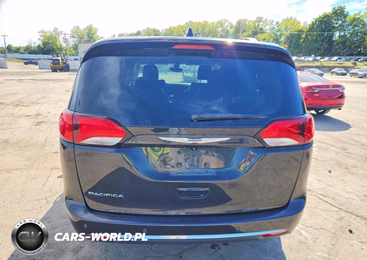 2020 Chrysler Pacifica Touring L VIN:2C4RC1BG6LR210191 - 6