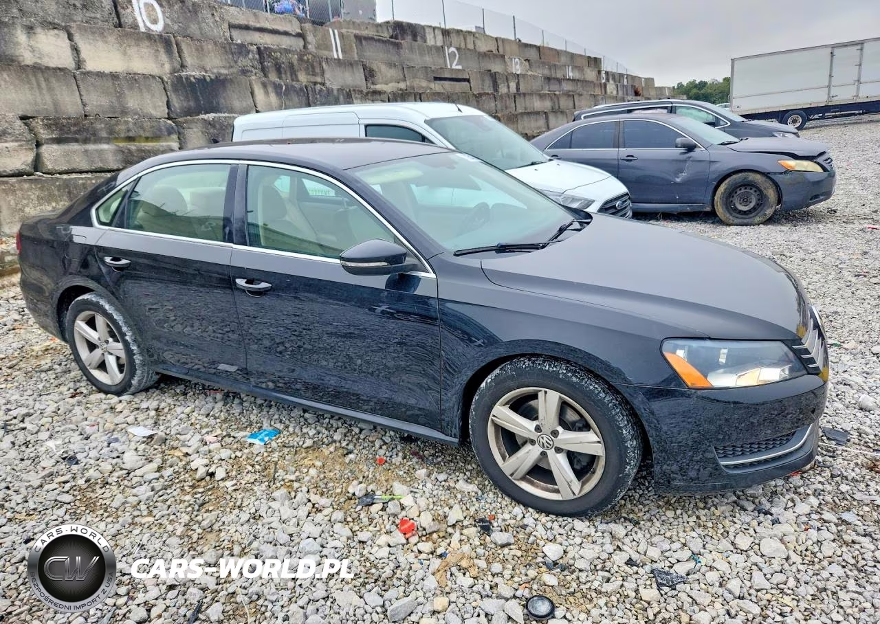 2012 Volkswagen Passat Se VIN:1VWBP7A31CC037628 - 4