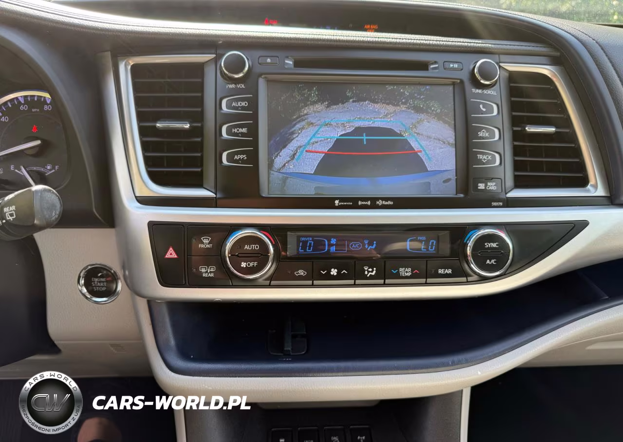 2018 Toyota Highlander Xle VIN:5TDJZRFH4JS824092 - 10