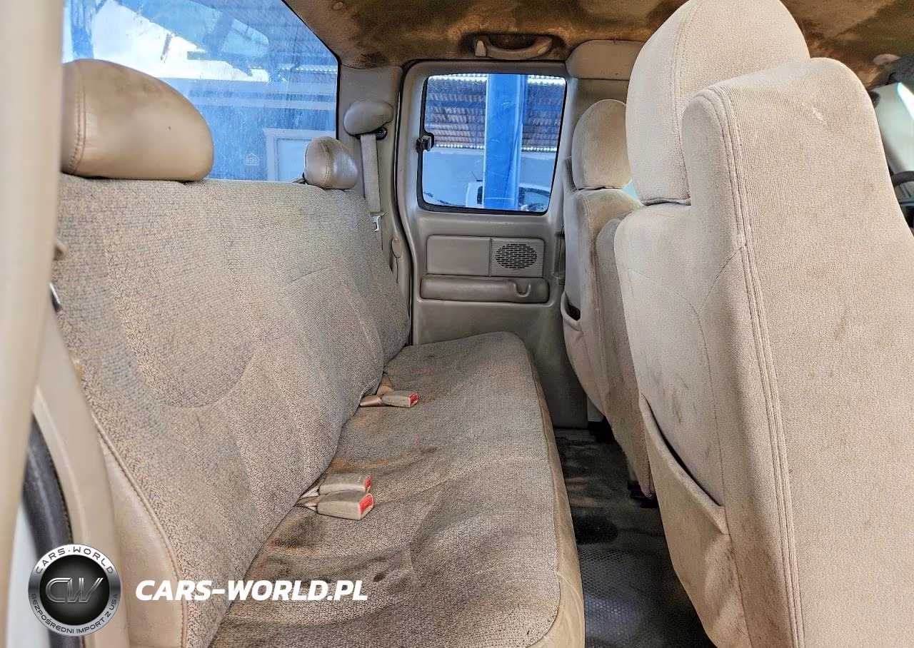 2003 Chevrolet Silverado C2500 Heavy Duty VIN:1GCHC29U53E261191 - 10