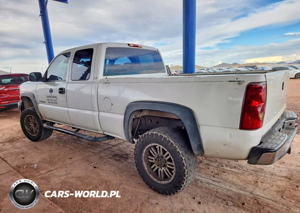 2003 Chevrolet Silverado C2500 Heavy Duty VIN:1GCHC29U53E261191 - 2