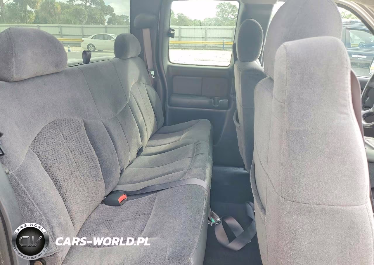 2002 Chevrolet Silverado C1500 VIN:2GCEC19V421144899 - 10