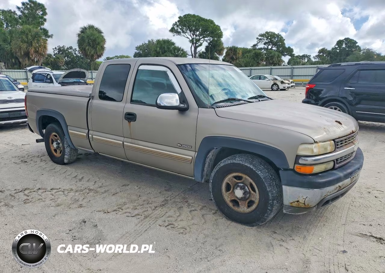 2002 Chevrolet Silverado C1500 VIN:2GCEC19V421144899 - 4