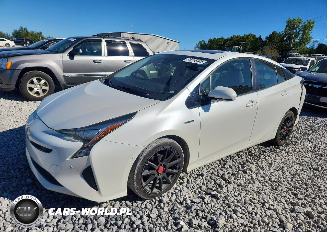 2017 Toyota Prius Three VIN:JTDKARFU6H3042431 - 1