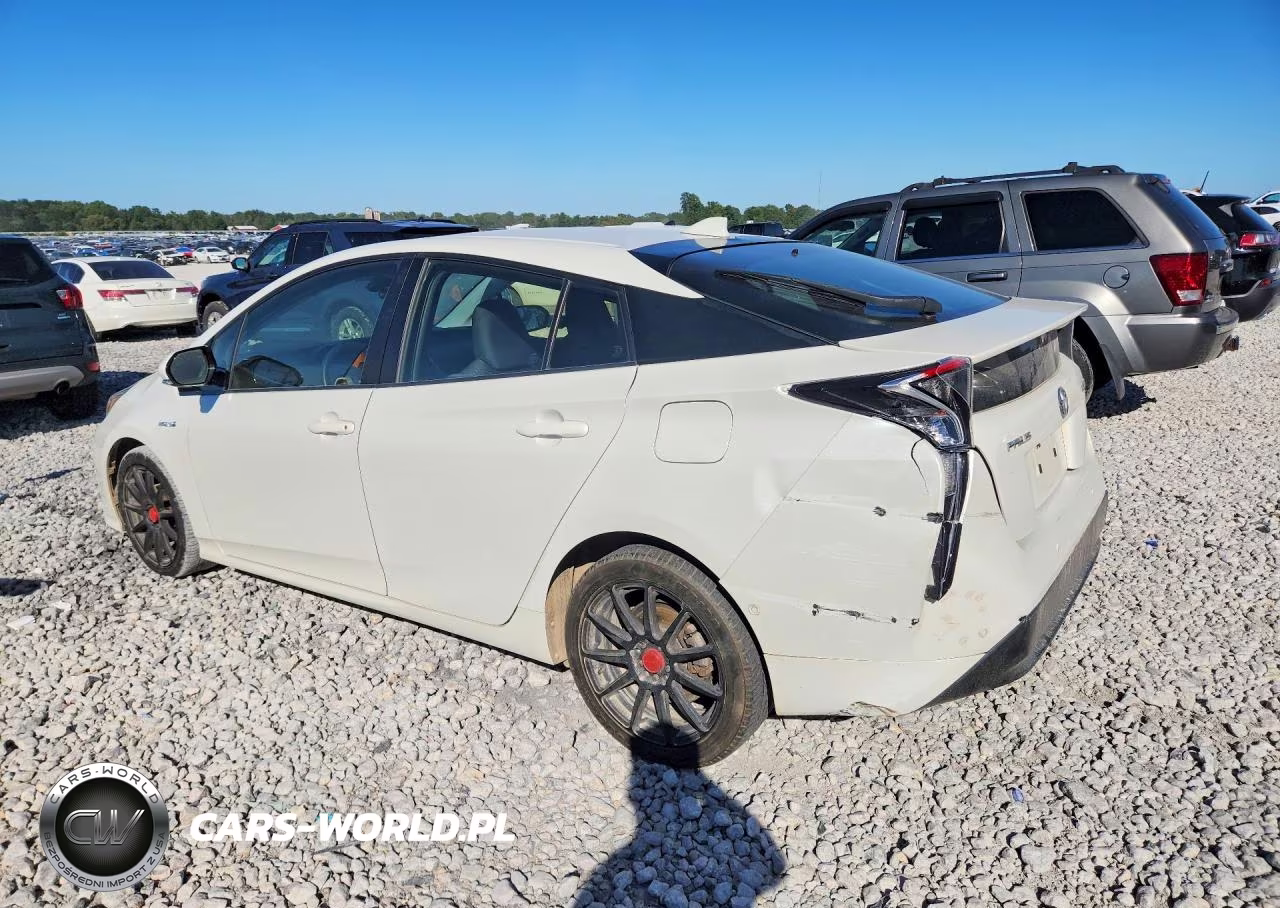 2017 Toyota Prius Three VIN:JTDKARFU6H3042431 - 2