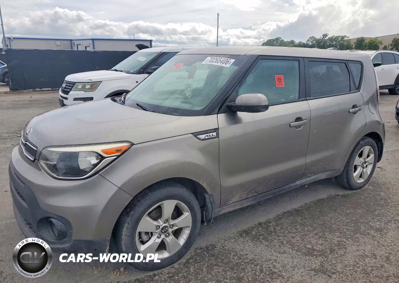 2018 Kia Soul Base VIN:KNDJN2A24J7521989 - 1
