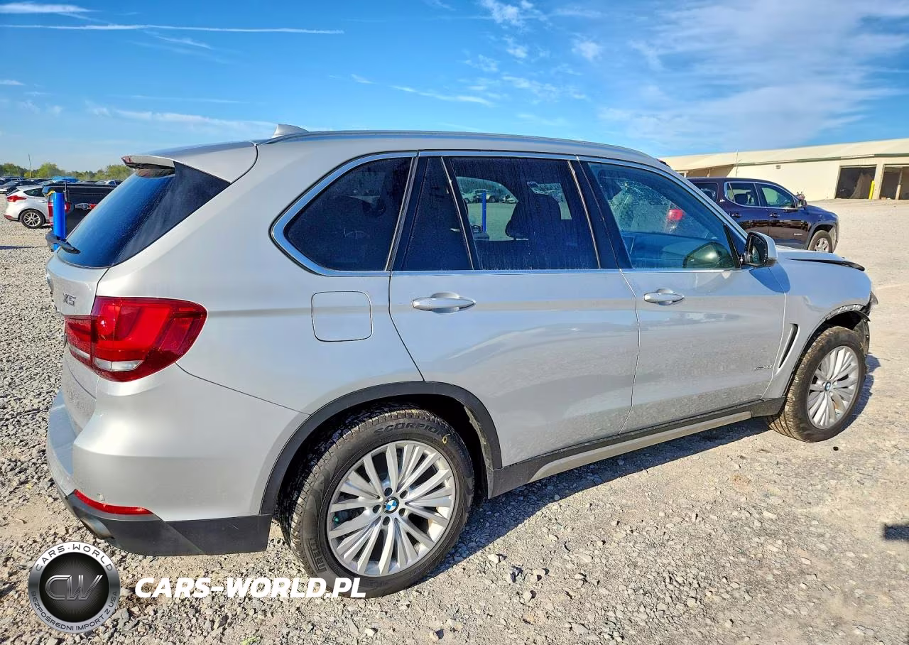 2017 BMW X5 xDrive35I VIN:5UXKR0C36H0X79936 - 3