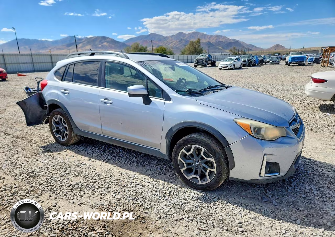 2017 Subaru Crosstrek Premium VIN:JF2GPABC0H8210491 - 4