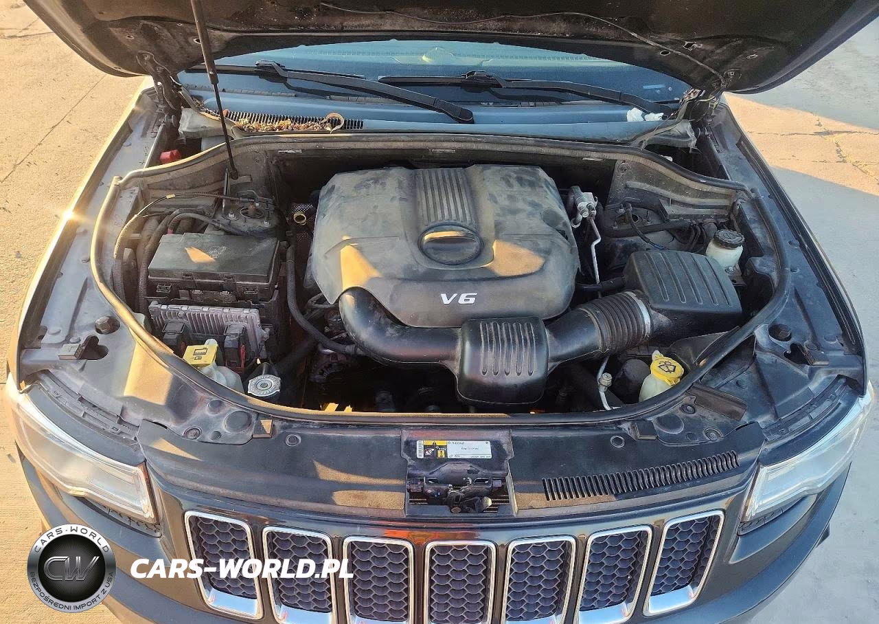 2015 Jeep Grand Cherokee Overland VIN:1C4RJFCG7FC790758 - 11