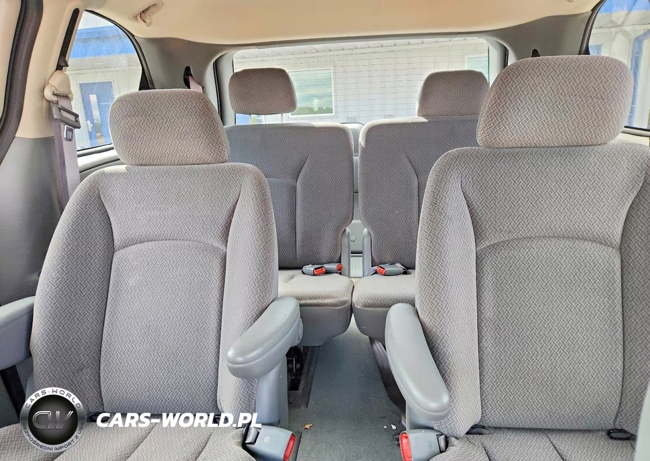 2006 Chrysler Town & Country VIN:1A4GP45R36B733501 - 10