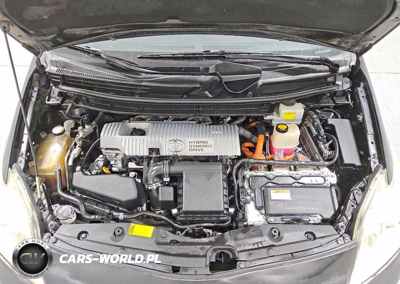 2013 Toyota Prius Two VIN:JTDKN3DU6D5590948 - 11