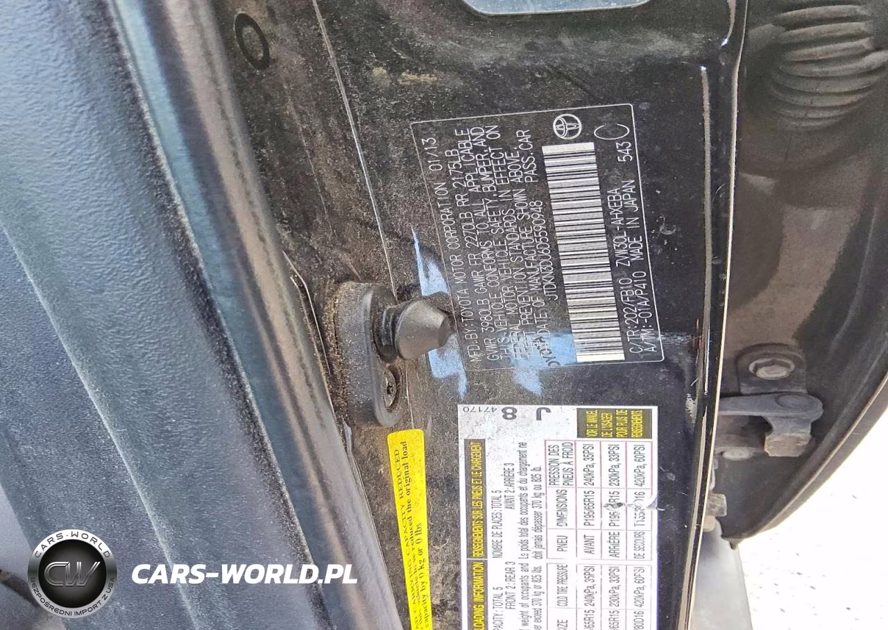 2013 Toyota Prius Two VIN:JTDKN3DU6D5590948 - 12