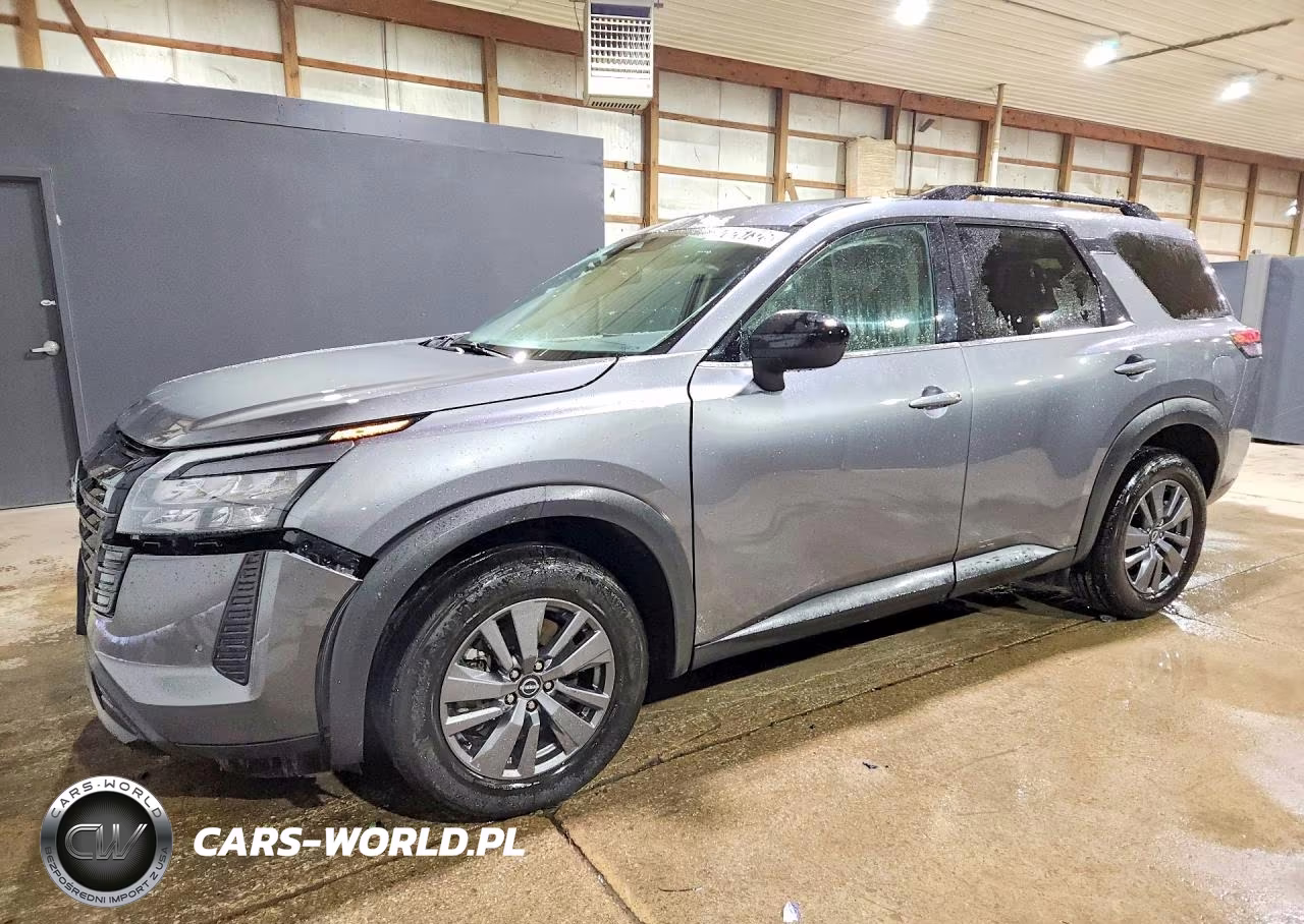 2026 Nissan Pathfinder Sv