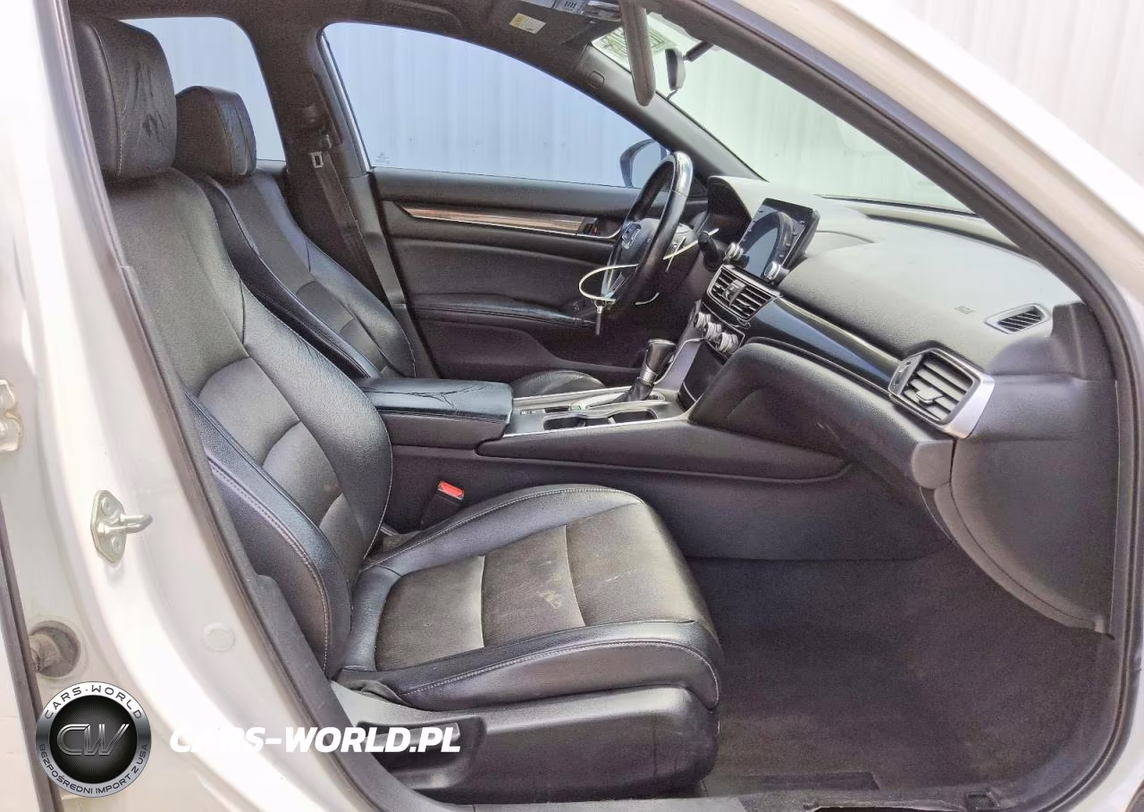 2018 Honda Accord Sport VIN:1HGCV1F38JA234051 - 13